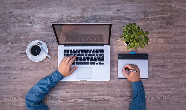 Technologie essentials: muis en toetsenbord tot webcam, microfoon en meer